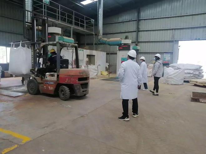 加強隱患排查 筑牢安全防線|萊西市農(nóng)業(yè)農(nóng)村局深入現(xiàn)場指導畜禽養(yǎng)殖業(yè)安全生產(chǎn)